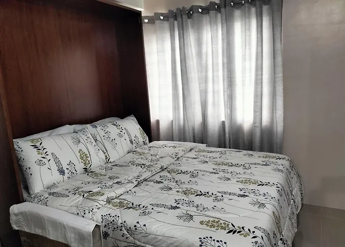 Aparthotel Comfy 33 The Persimmon Cebu